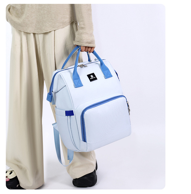 新款妈咪包多功能轻便百搭双肩包带娃外出大容量母婴包孕妈待产包详情43