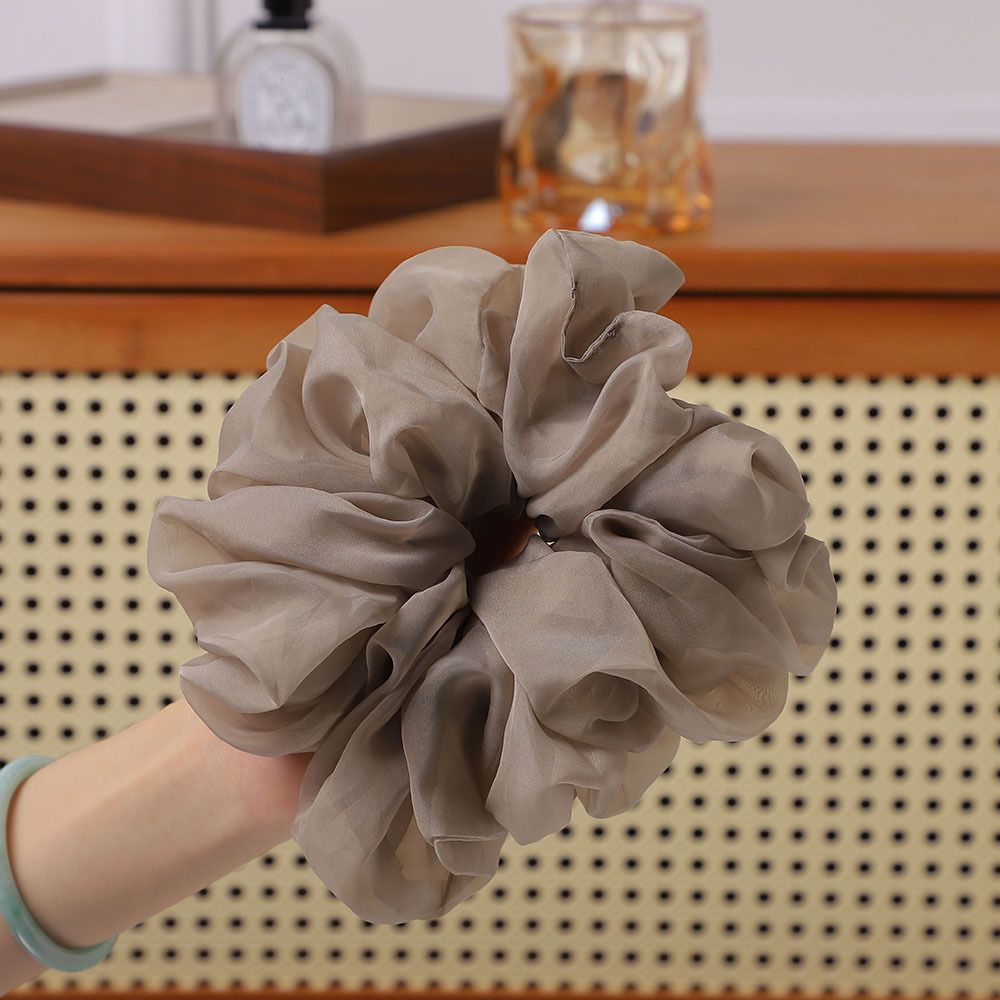 Autumn and winter solid-color large cloud-shaped large intestine hair band, French retro high-elastic seamless knitted hair tie headwear accessory pic 7