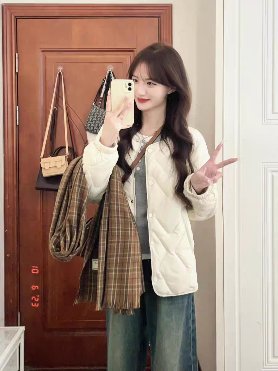 2025秋冬短款菱格圆无领轻薄羽绒服女士内胆白色鸭绒时尚休闲外套详情12