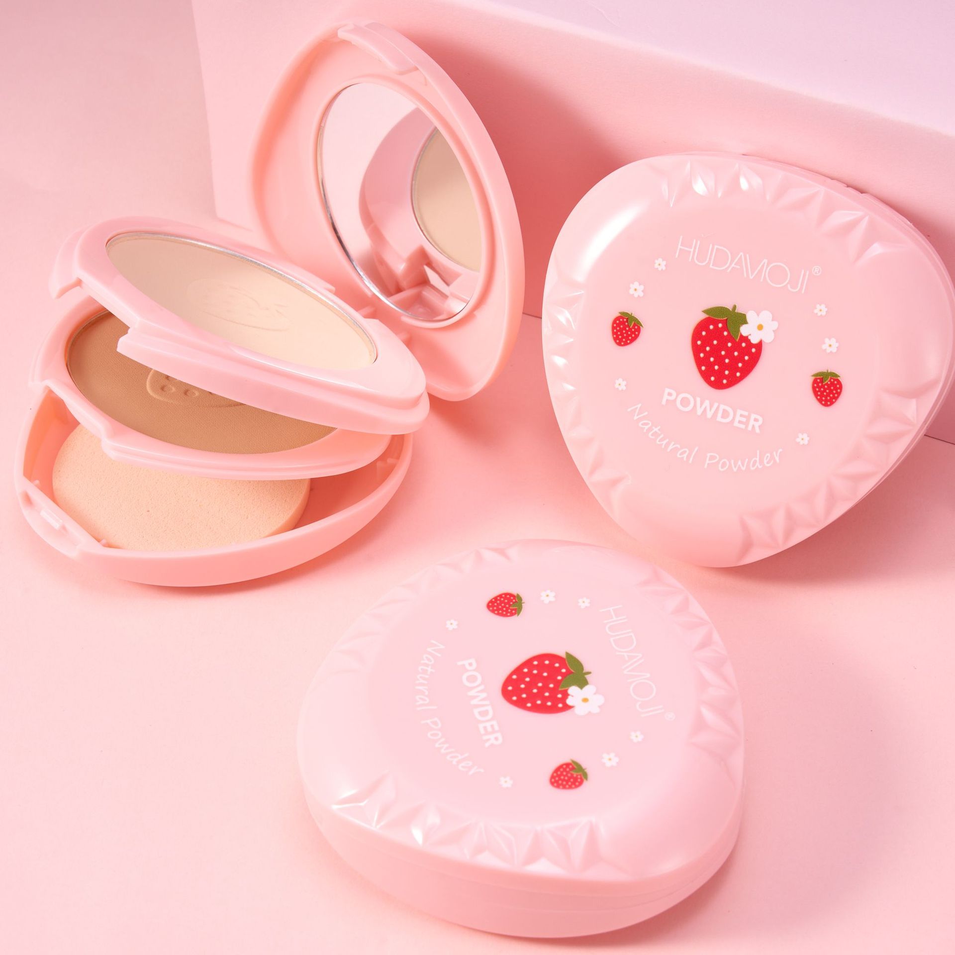 HUDAMOJI pink strawberry three-layer powder compact, a popular cross-border makeup product, features one layer of loose powder and one layer of contouring, which is natural and long-lasting pic 6