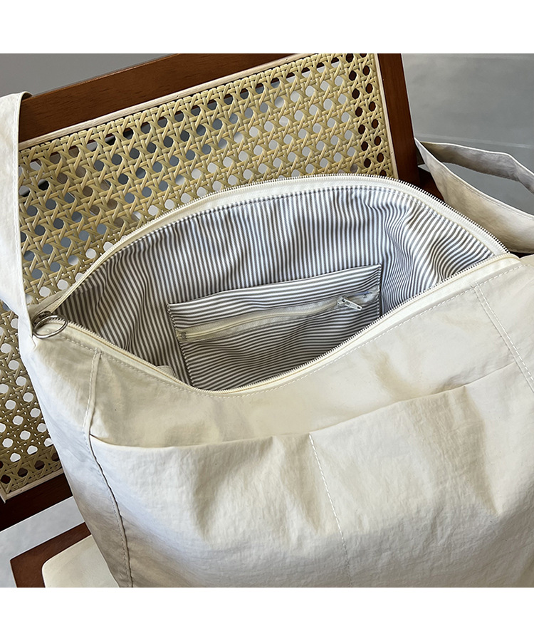 新潮斜挎邮差包日系休闲尼龙单肩托特包男女设计感小众通勤斜挎包详情2