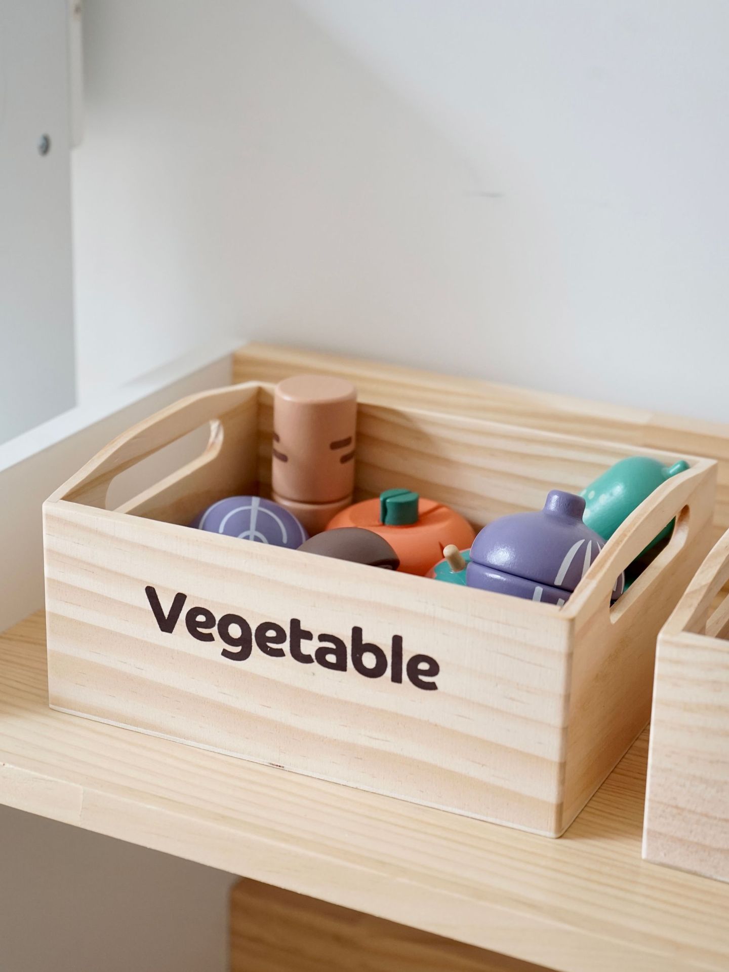 CE/CPC Wooden Magnetic Vegetable and Fruit Cutting Fun Meal Set, Wooden box set, Solid wood cutting board and Cookware set pic 22