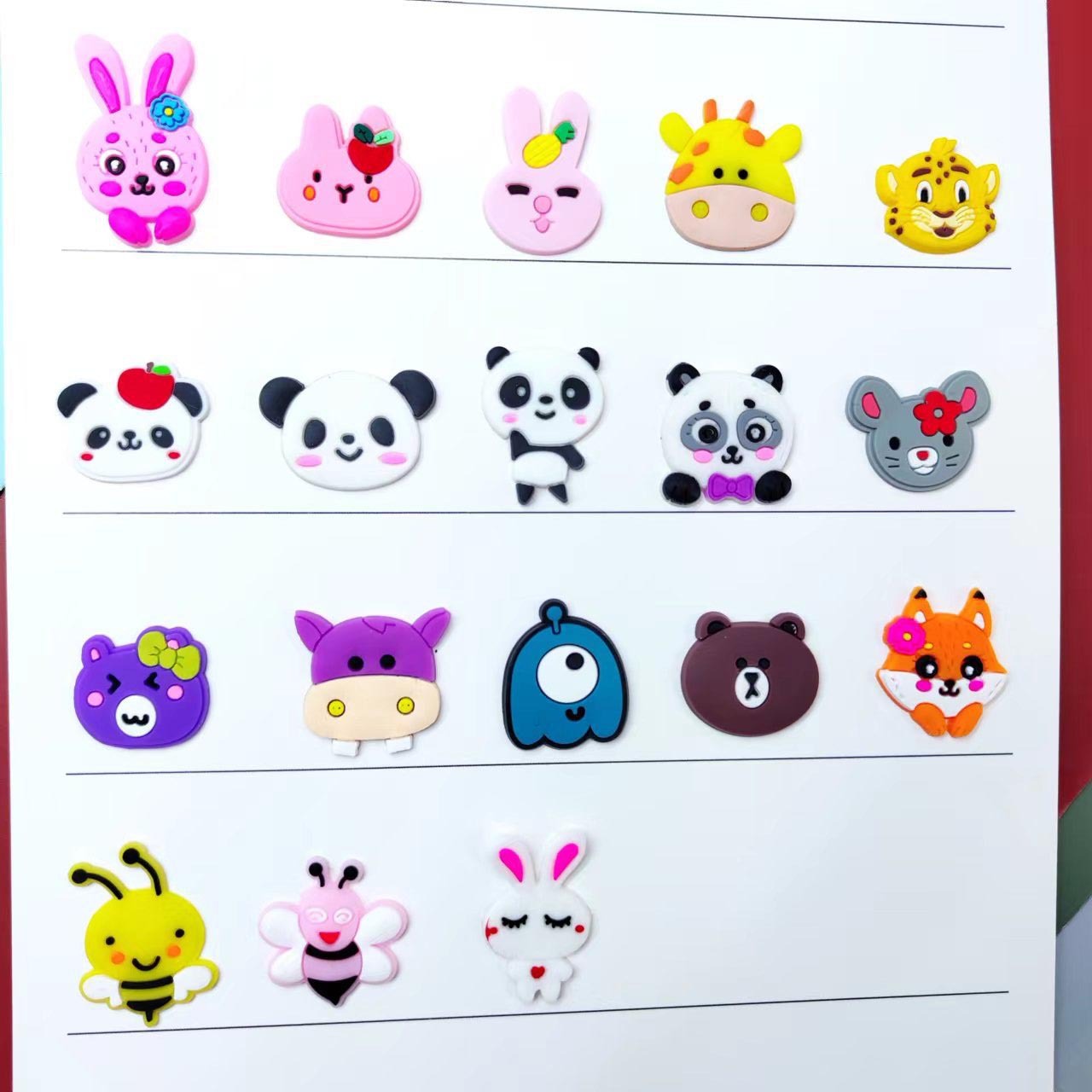 跨境洞洞鞋鞋扣鞋花鞋配件卡扣PVC滴塑软胶鞋花卡通沙滩鞋鞋带详情19