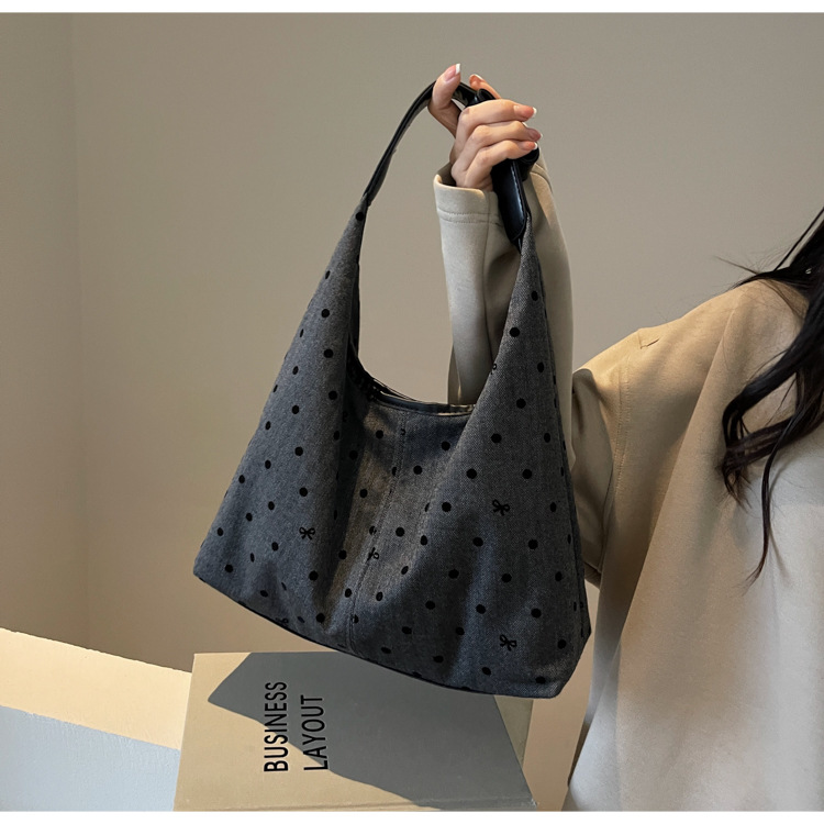 通勤大容量女包新款流行波点单肩包时尚百搭托特水桶包都市斜挎包详情32