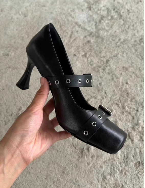 原创小众高级感7公分高跟单鞋 暗黑小猪芭蕾鞋辣妹单鞋牛皮高跟鞋详情3