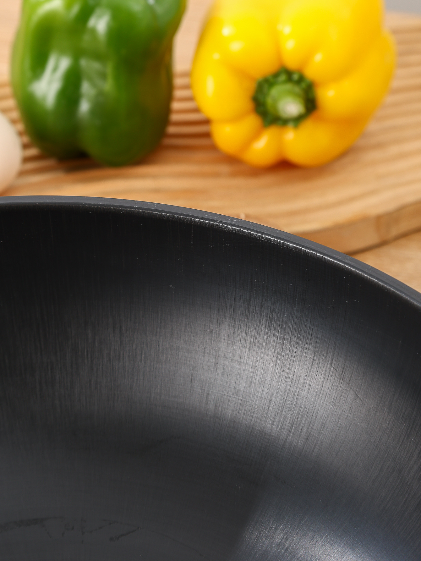 乐氏精制铸铁真不锈炒锅工厂批发不易粘锅不易生锈铁锅超市同款锅详情4