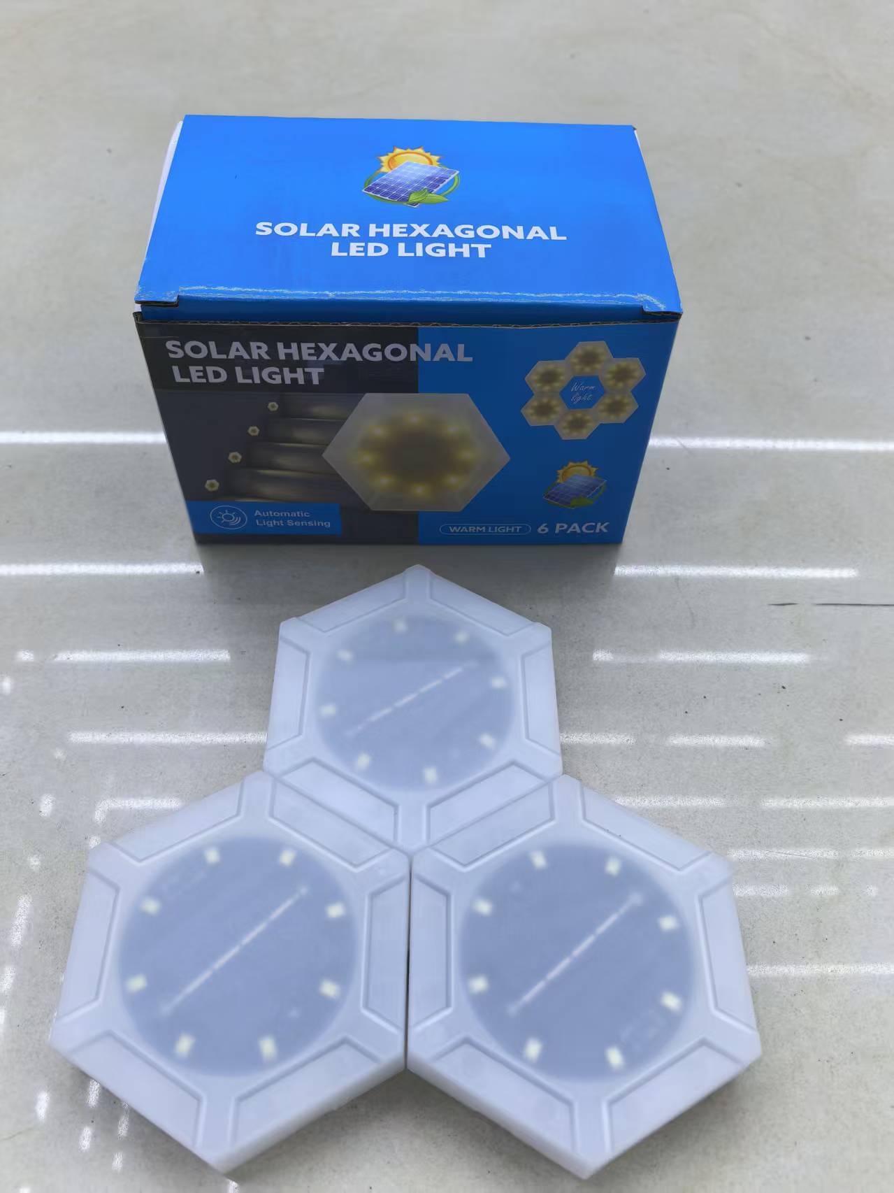 新款跨境太阳能8LED创意蜂巢装饰灯小夜灯户外太阳能无线壁灯氛围详情6
