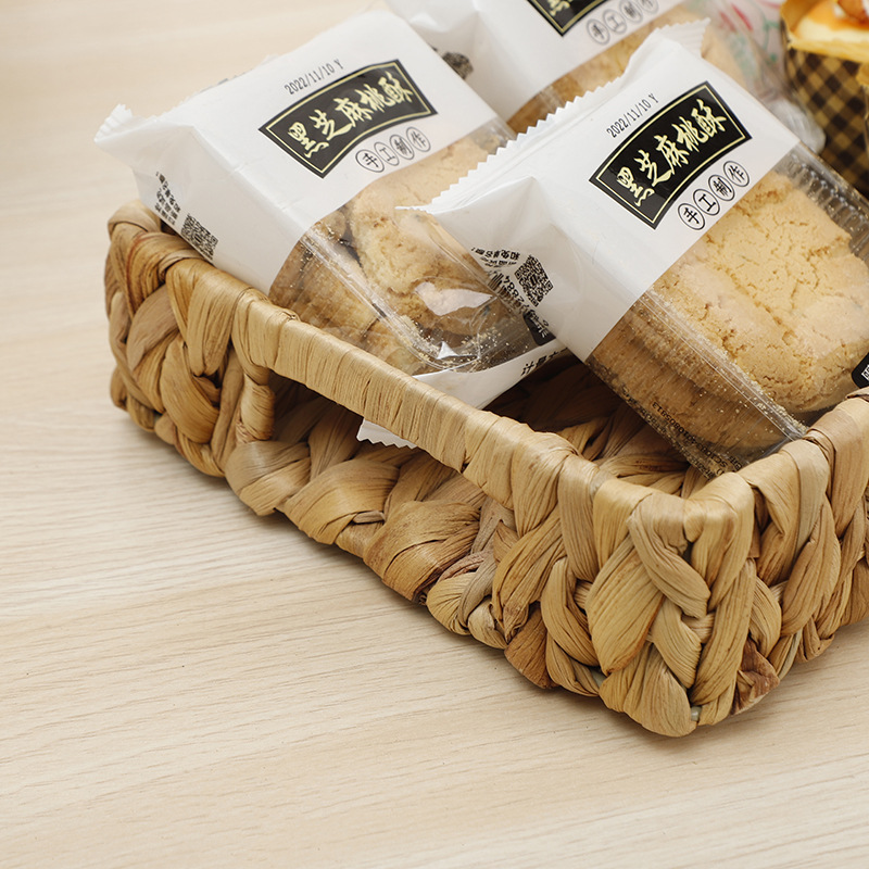 Wholesale of new water hyacinth straw woven storage baskets, household desktop trays, snack and bread storage baskets, and toy storage boxes pic 2