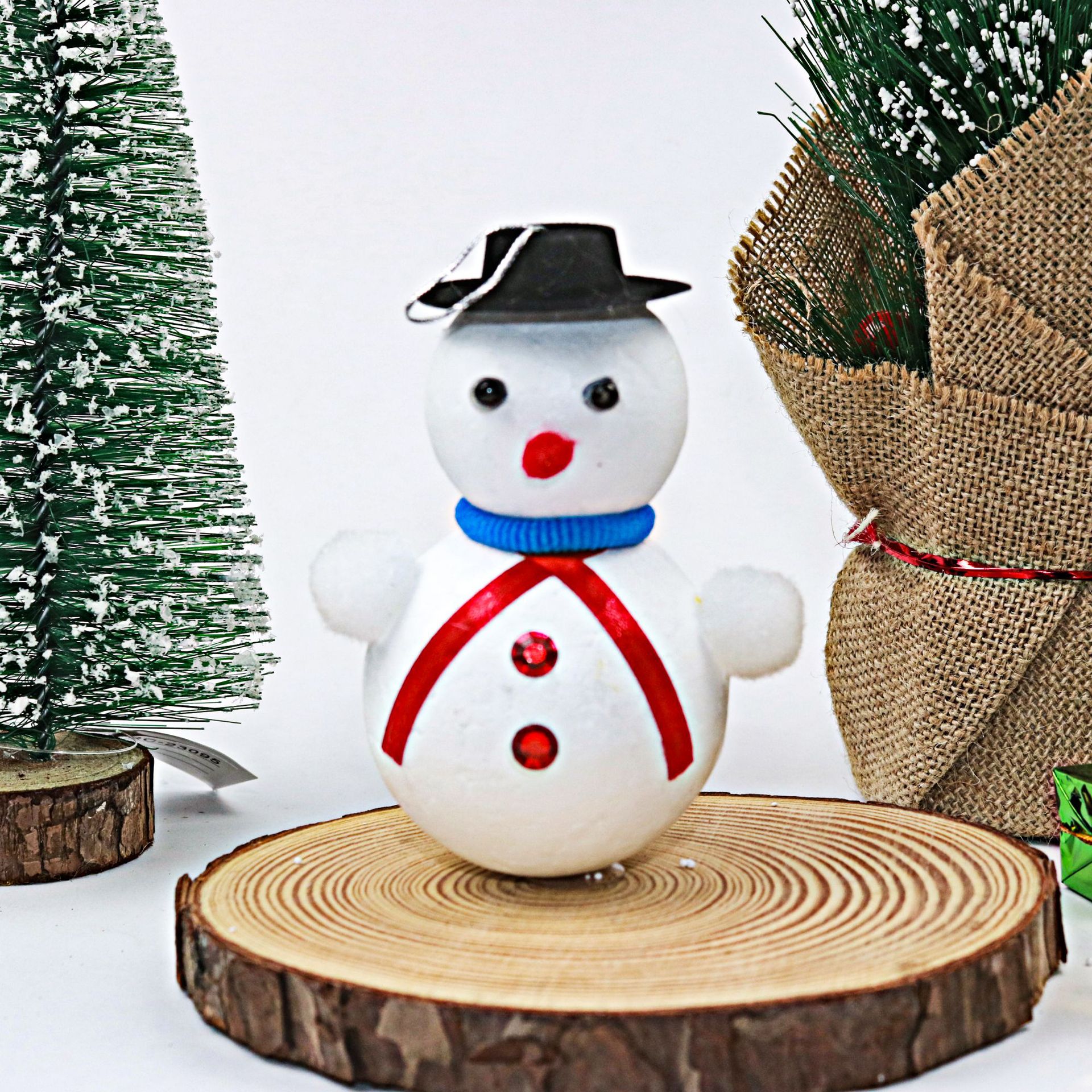 Christmas foam snowman three-dimensional decoration 12x9cm, single shopping mall hotel scene arrangement, Christmas decoration supplies, office culture, Christmas supplies pic 5