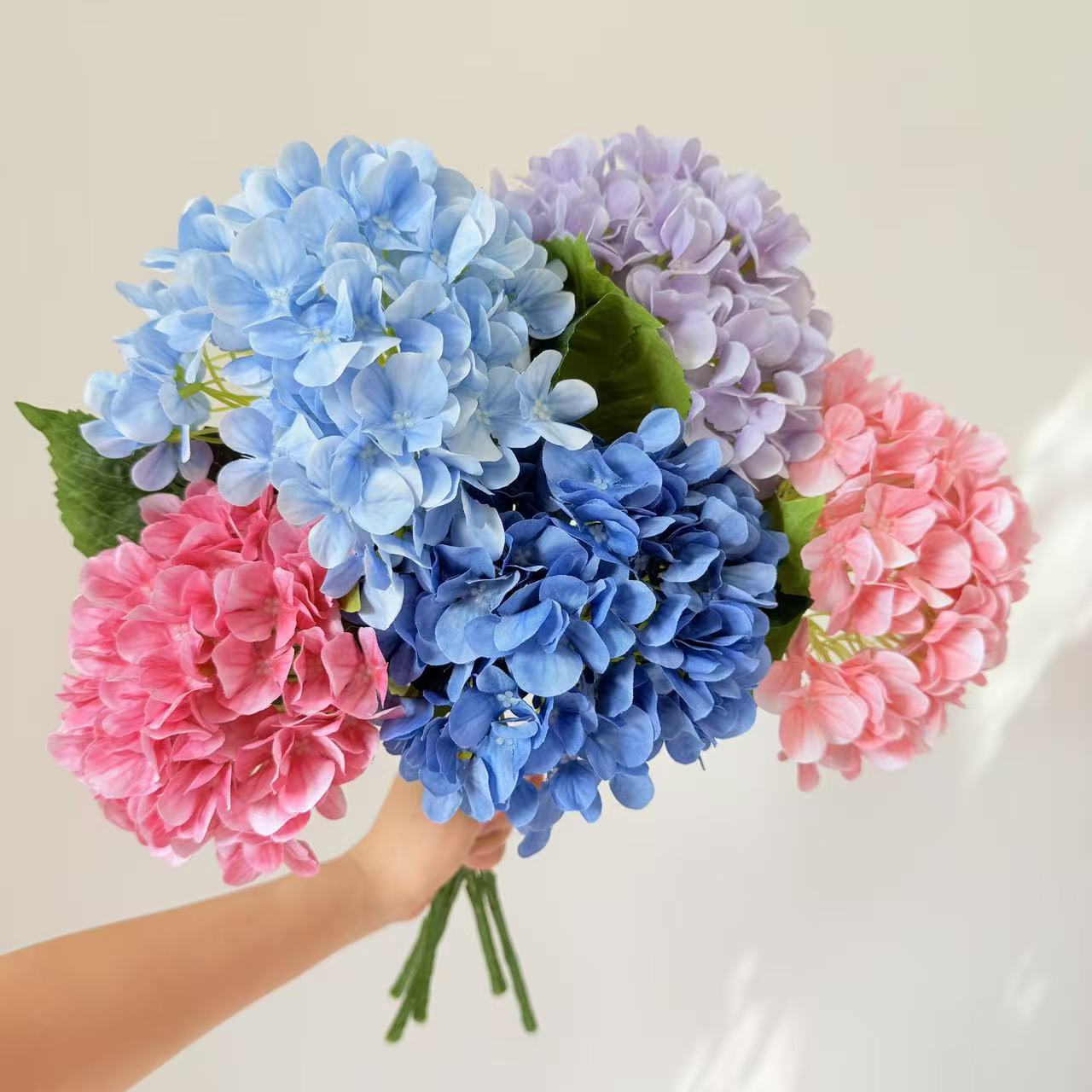 高端仿真绣球花婚庆婚礼布置家居客厅摆件插花装饰假花绣球仿真花详情3