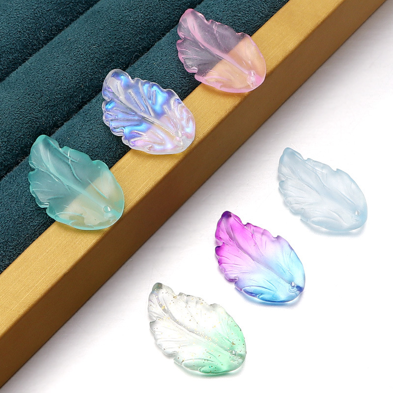 Wholesale of popular transparent colored gold sand leaf pendants in Europe and America, diy maple leaf bags, pendants and small accessories pic 24