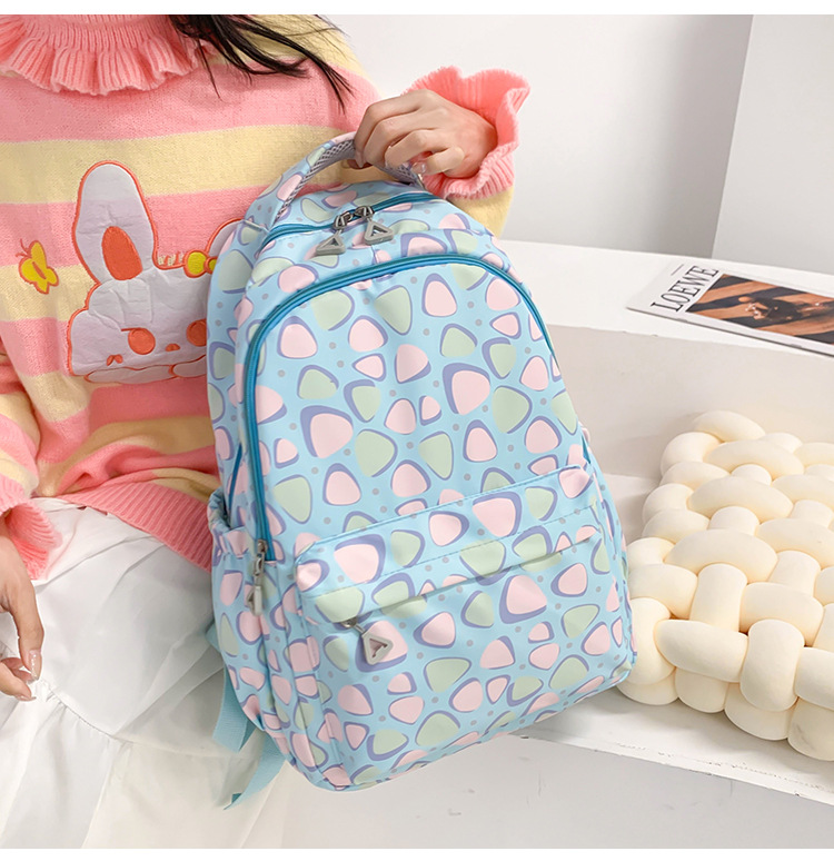 Wholesale of lightweight schoolbags for girls in primary and secondary schools, large-capacity bags for students in grades 3 to 6 on campus, and backpacks for girls pic 27