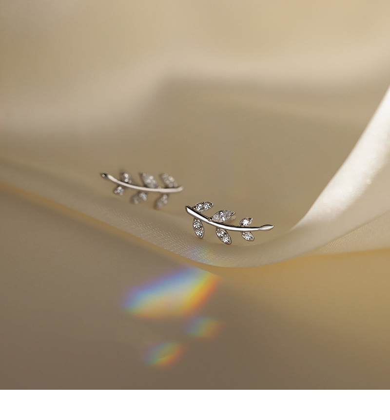 s925纯银树叶耳钉女夏季2023年新款潮小众设计简约小清新花朵耳饰详情3