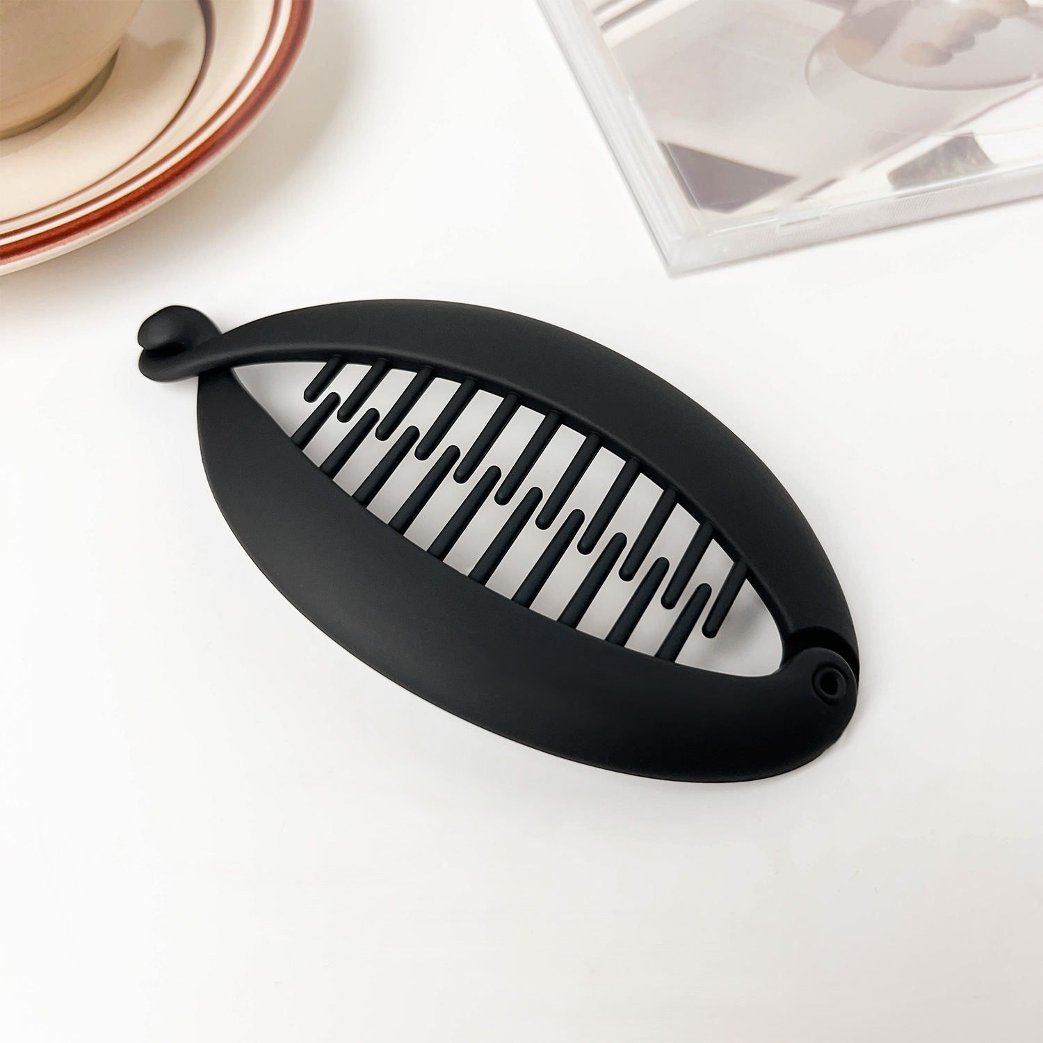 Simple matte hair clip, elegant solid color fish clip, toothed anti-slip ponytail clip, clasp flat hair clip, upright banana clip headwear pic 10