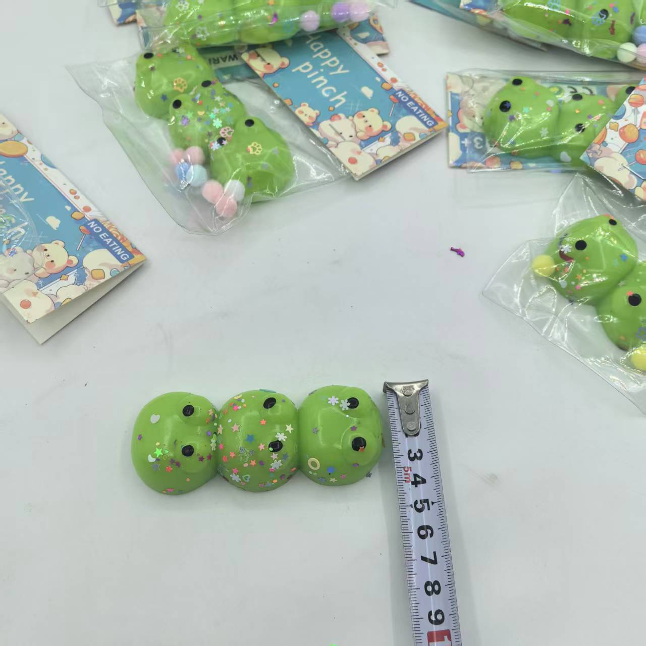 New type of card head three-in-one Frog Kneading Fun stress-relieving toy factory direct sales pic 4