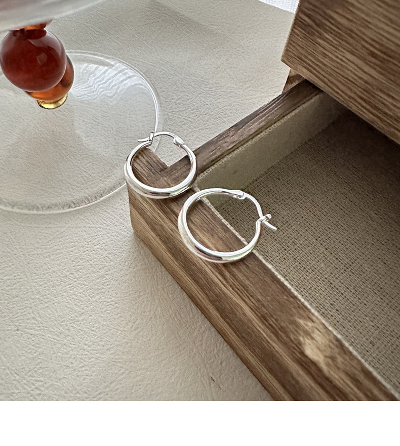 S925 sterling silver Korean version, a niche design basic round smooth gradient ear buckle for commuting wear pic 15