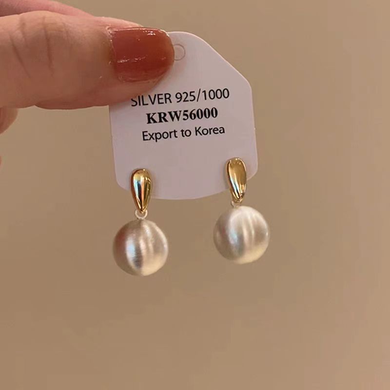 2025新款磨砂拉丝圆球耳钉时尚高级感轻奢风百搭气质耳饰秋冬详情5