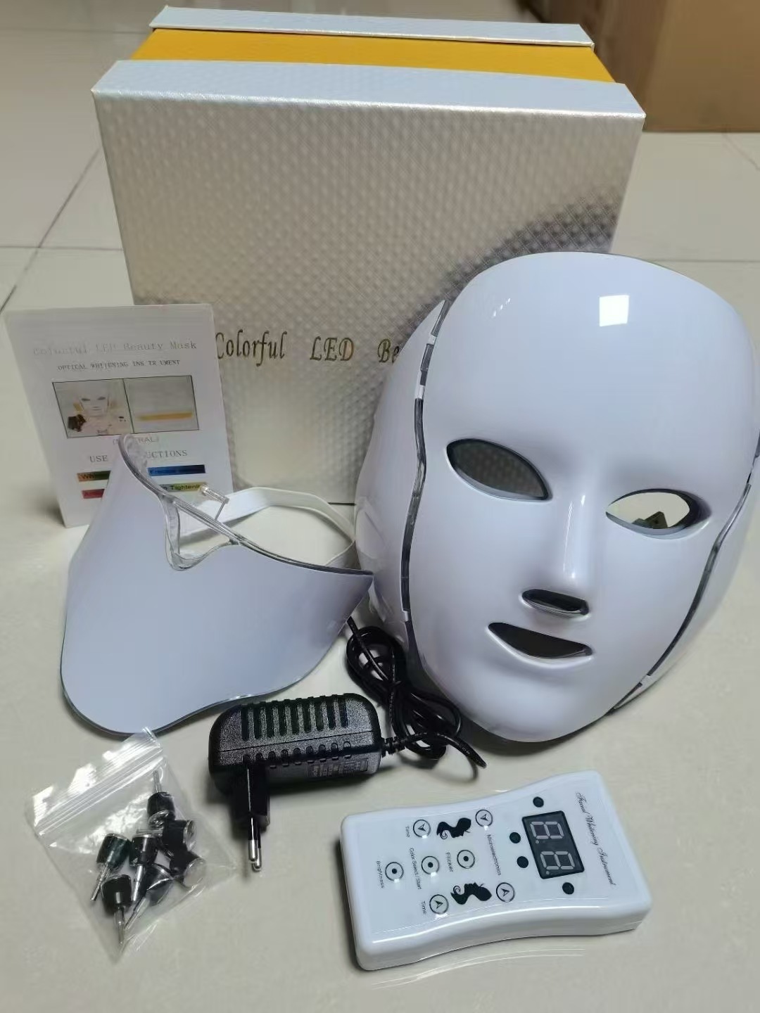 跨境七彩美容面罩光子嫩肤AI智能EMS 光谱仪家用面部LED 美容面罩详情17