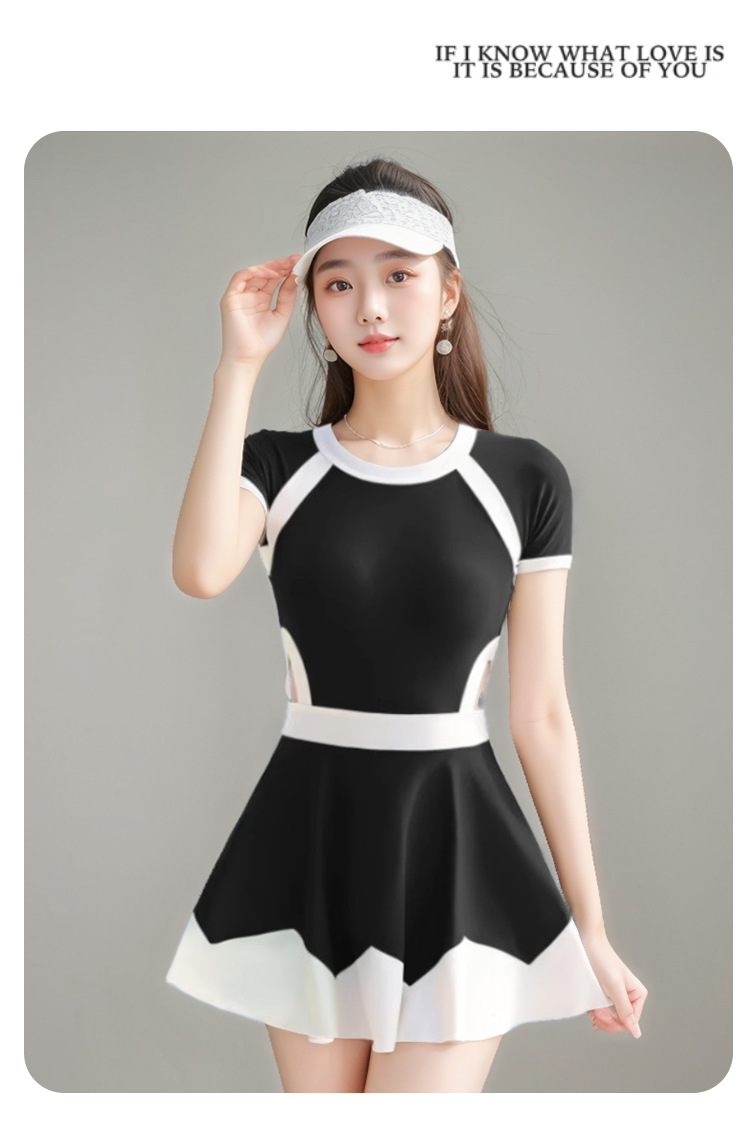 Green one-piece swimsuit models showcase long-sleeved, sexy backless sportswear for women. Summer sun protection fabric 107060 pic 10