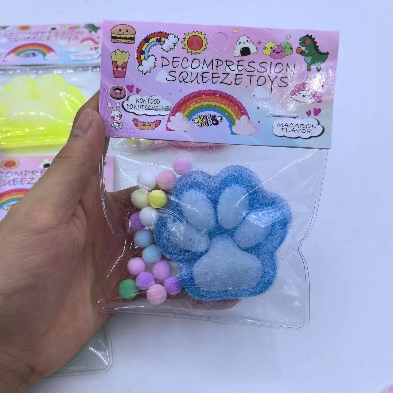 Wholesale of four-color plush card cat claws (solid color base + white claws) stress-relieving pinching toys from the manufacturer pic 3