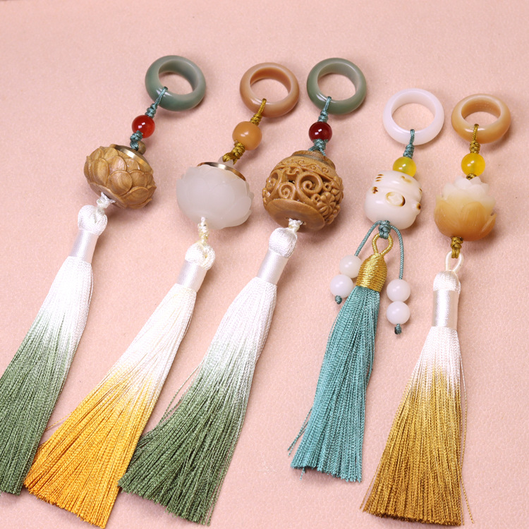 White, yellow and green Bodhi running ring pendant with tassel prayer beads pendant accessory, hand-held pendant with tassel hand-held prayer beads pendant pic 1
