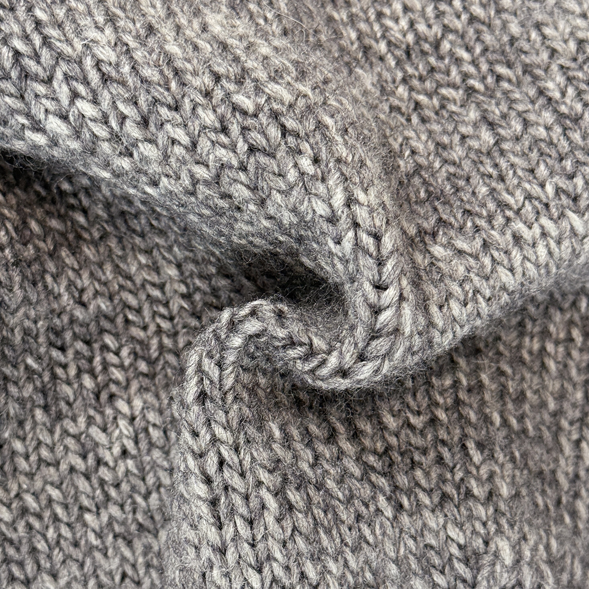 Korean style InS-style letter headwear, round face hat, small woolen knitted hat, warm head wrap for women in autumn and winter pic 8