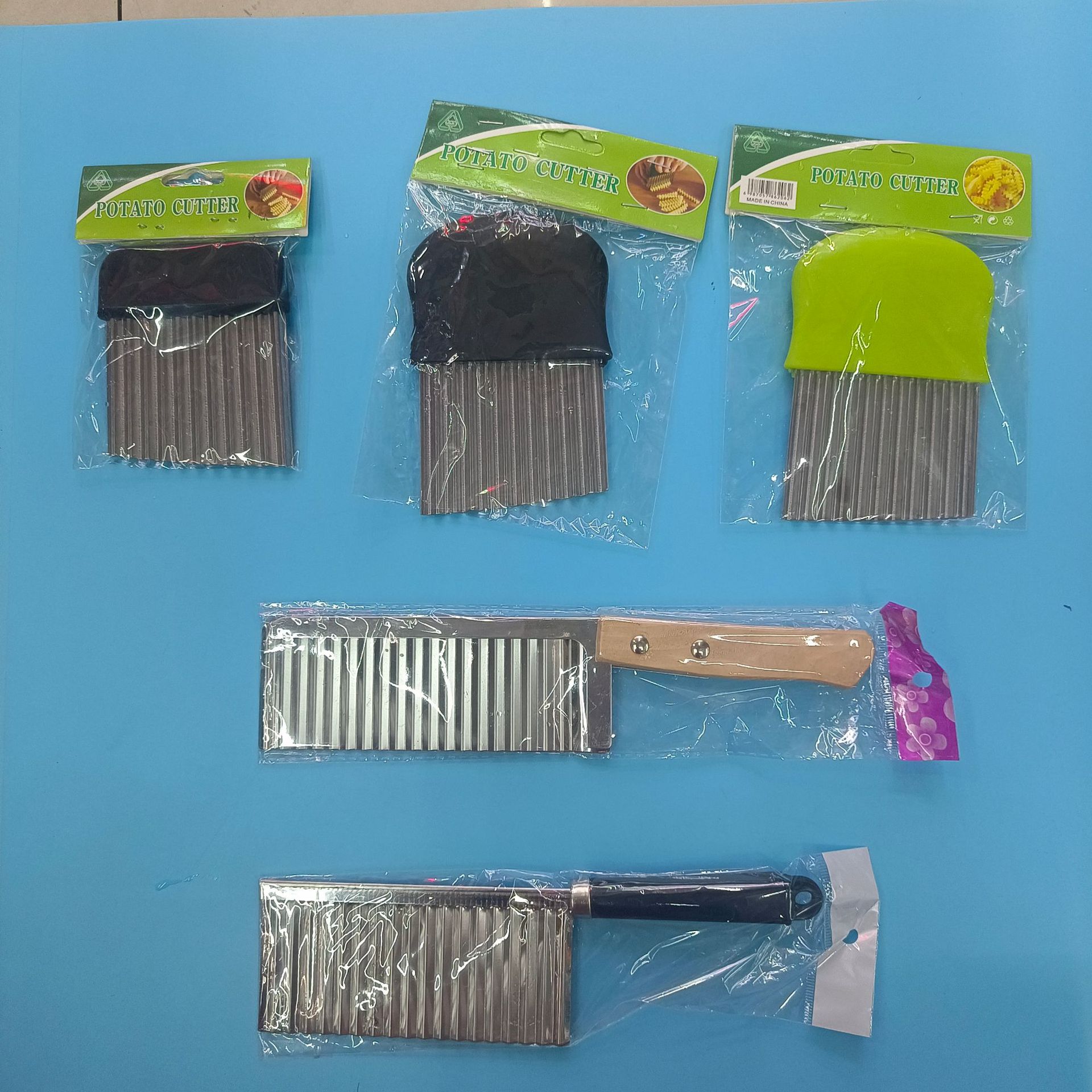 Corrugated plastic peelers, peeling knives, vegetable slicers, potato slices, hot wholesale, daily necessities electric peelers pic 10