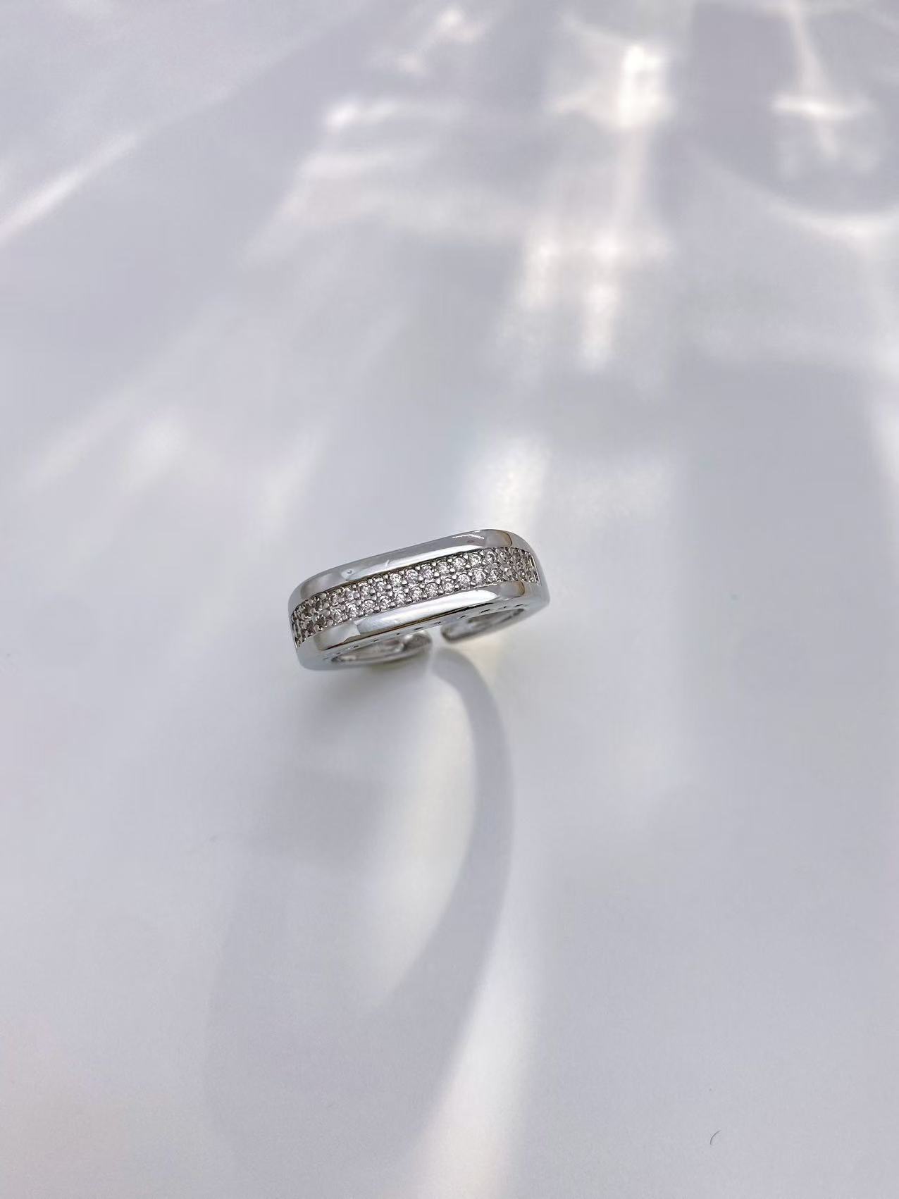 Wholesale of 18K gold geometric micro-inlaid zircon open ring and bracelet accessories with a sense of high-end European and American fashion pic 5