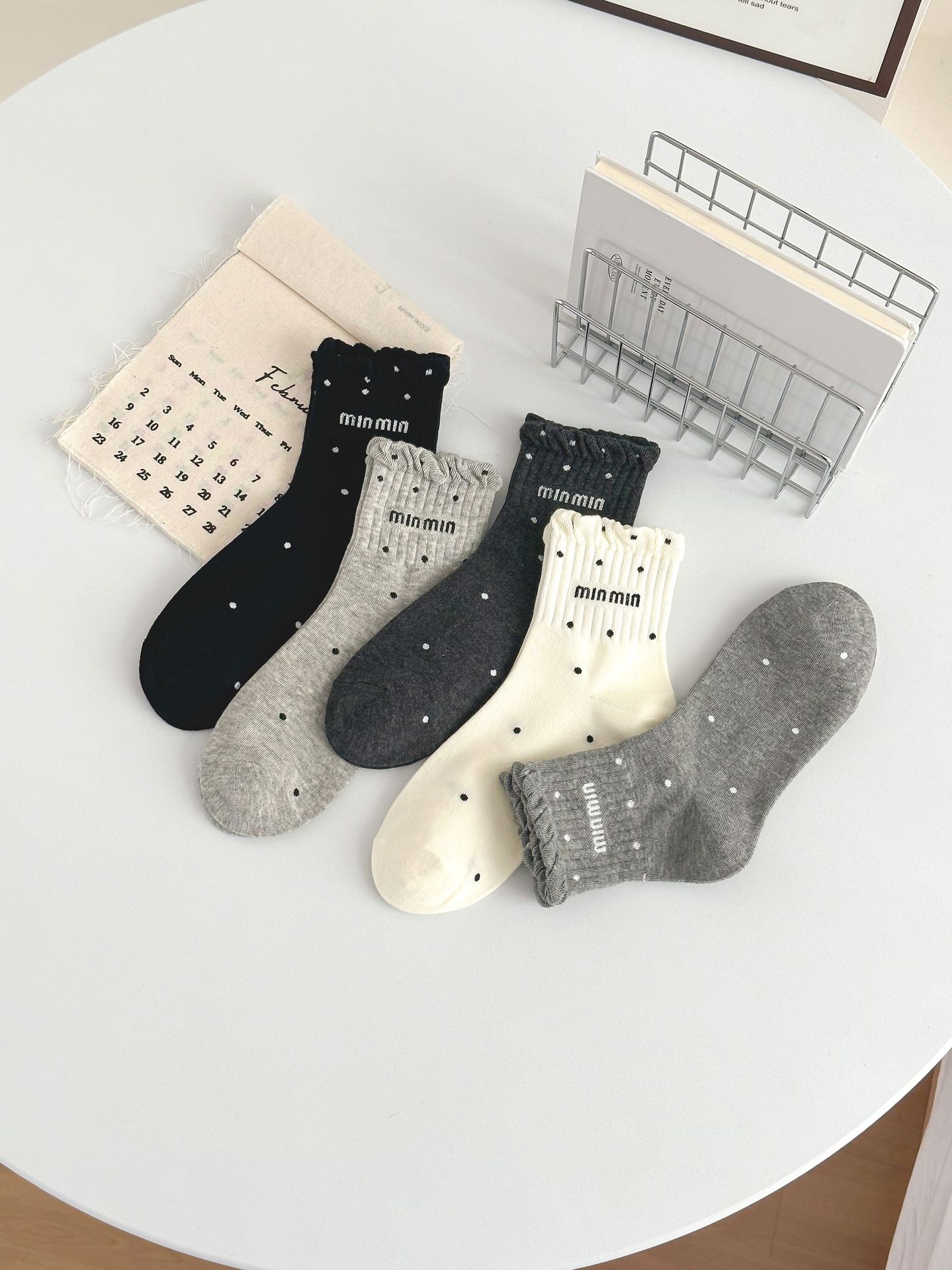 Women's socks, mid-calf socks, lace socks, miu series, college style socks, polka dot trendy socks, breathable cotton socks, fashionable and versatile styles pic 3