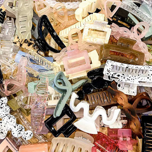 The black braided high-end hair band for autumn and winter is versatile and elegant. It features a high headband, hairpin, and Maillard brown hair accessory for women pic 5