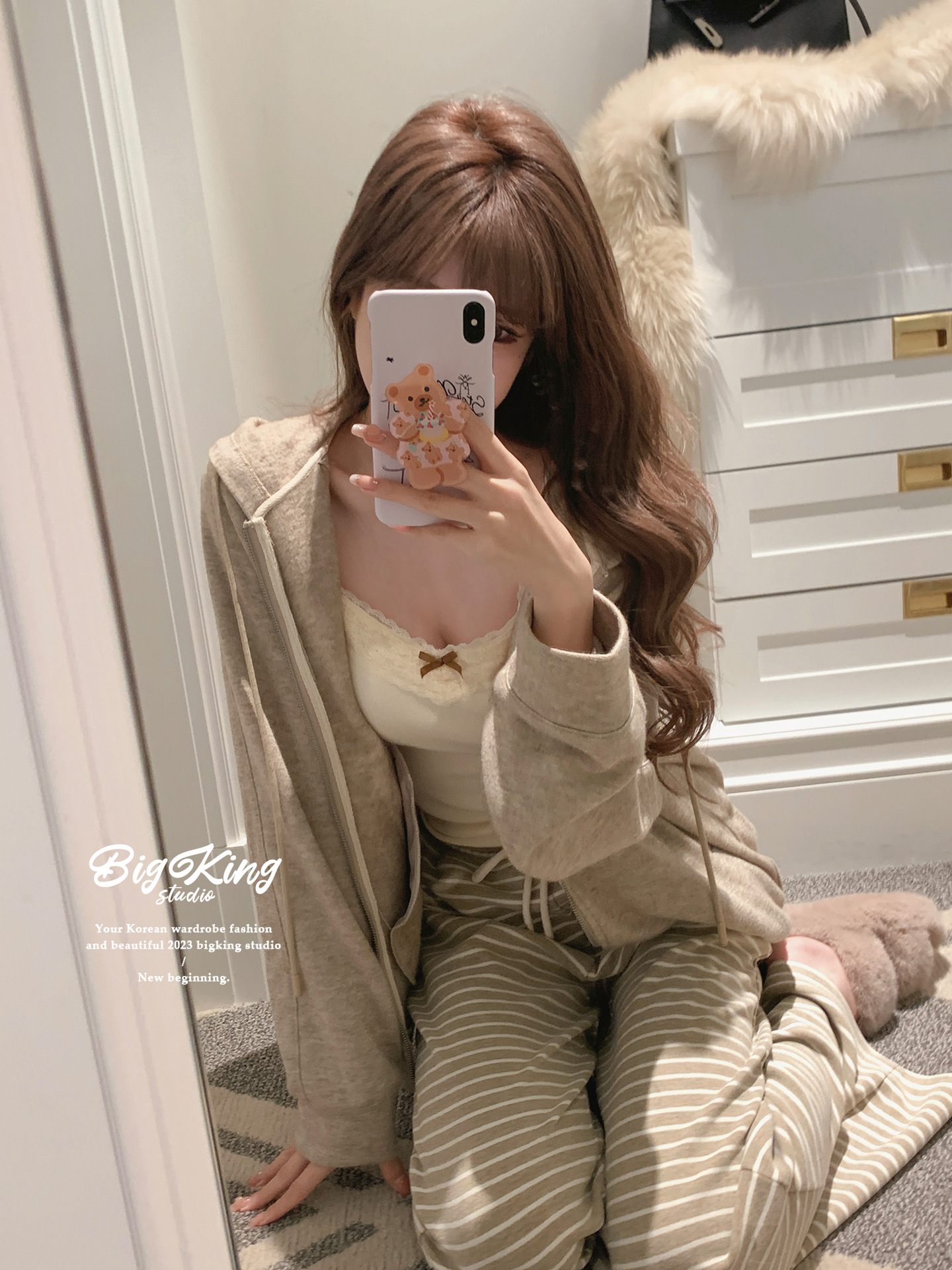 辣妹纯欲蕾丝花边吊带背心打底胸垫蝴蝶结短款修身设计无袖上衣详情2