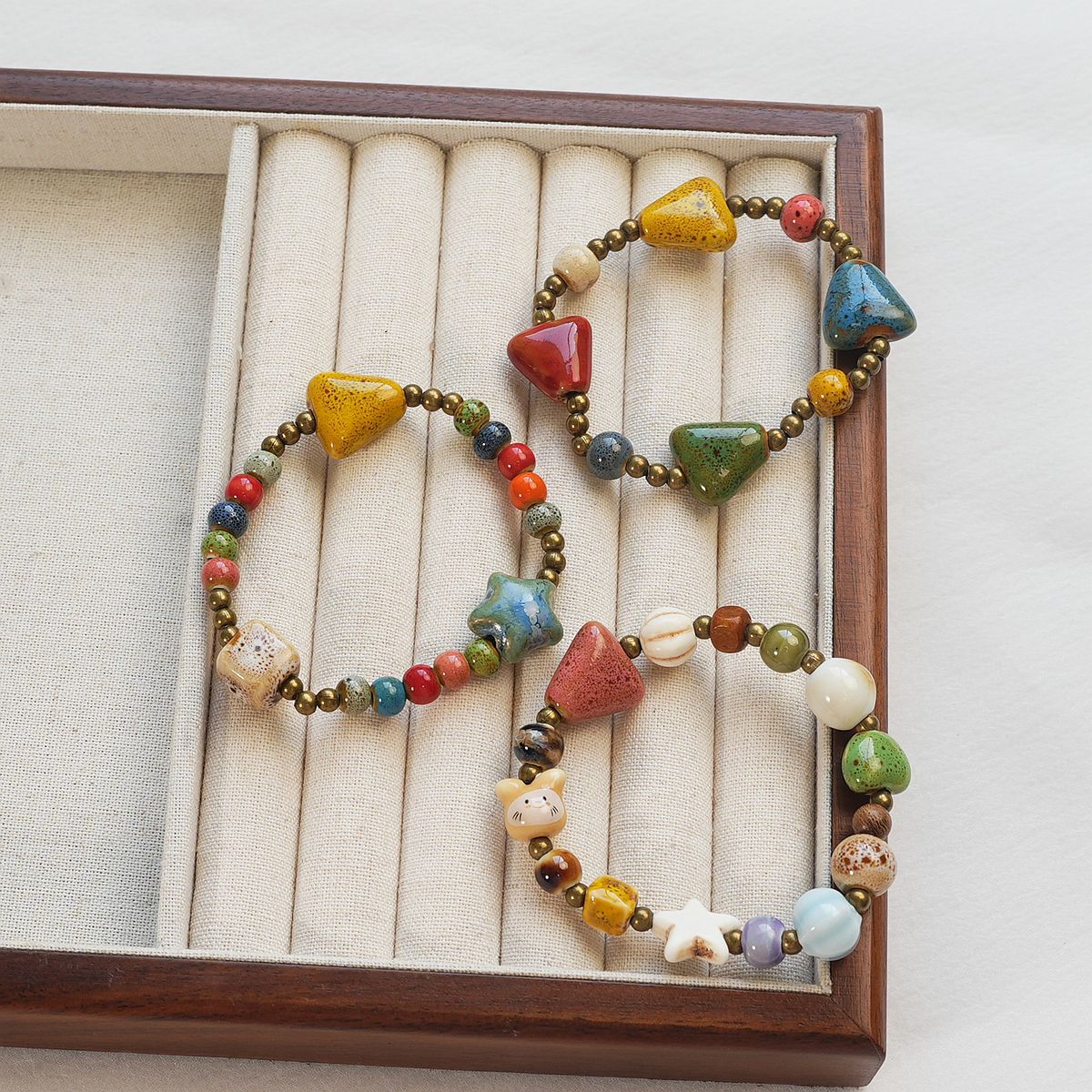 Jingdezhen ceramic bracelet, ten yuan, three strings of ancient-style beads, new Chinese-style bracelets, versatile and popular accessories wholesale pic 2