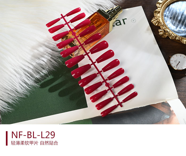 The long ballet nail with solid color and glossy oil from Europe and America, the mid-length trapezoidal nail art piece, and the false nails are exquisite and simple pic 29
