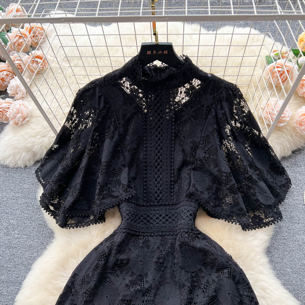 European-style lace dress with a thousand gold pieces, embroidered and hollowed-out design, and lotus leaf sleeves, exudes a high-end and elegant princess style pic 5