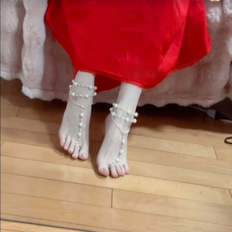 Luxurious rhinestone, tassel and pearl interlocking finger design foot accessory for the exotic princess performance in Indian dance pic 6