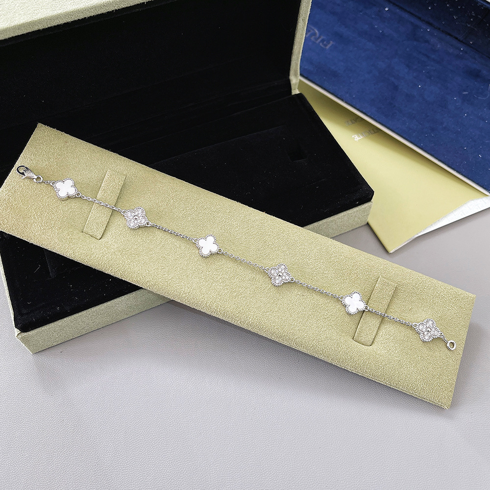 v金高版本厚镀18k金迷你五花六花四叶草手链不掉色高级感红玛瑙详情14