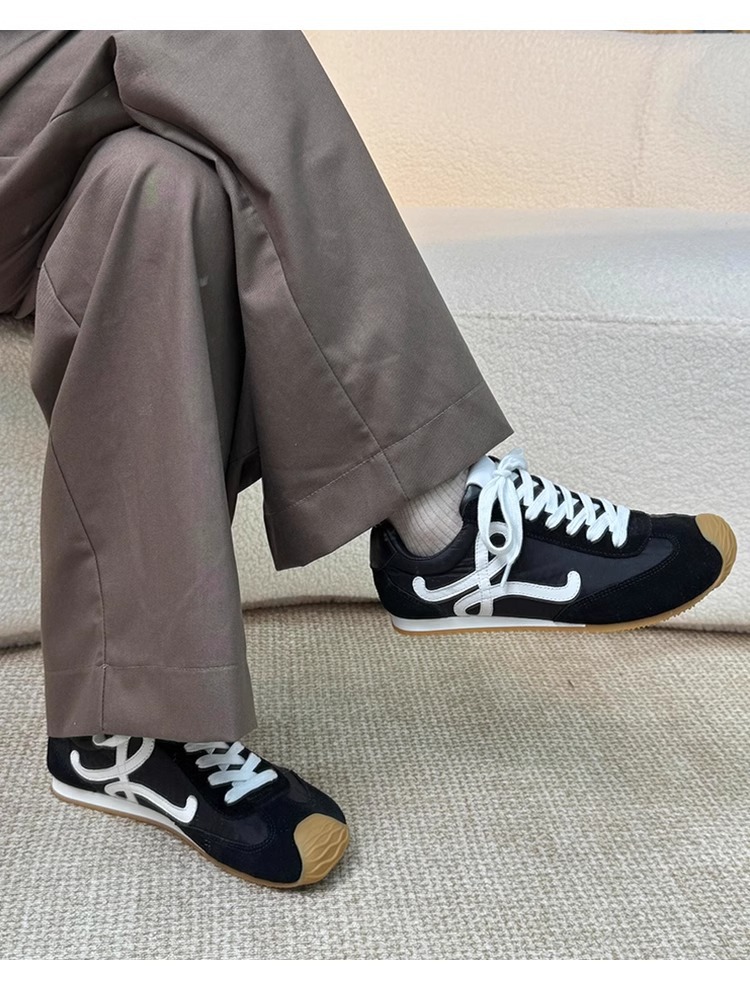 苏茵茵内增高阿甘鞋女2025新款歪头德训女鞋系带休闲鞋真皮德训鞋详情27