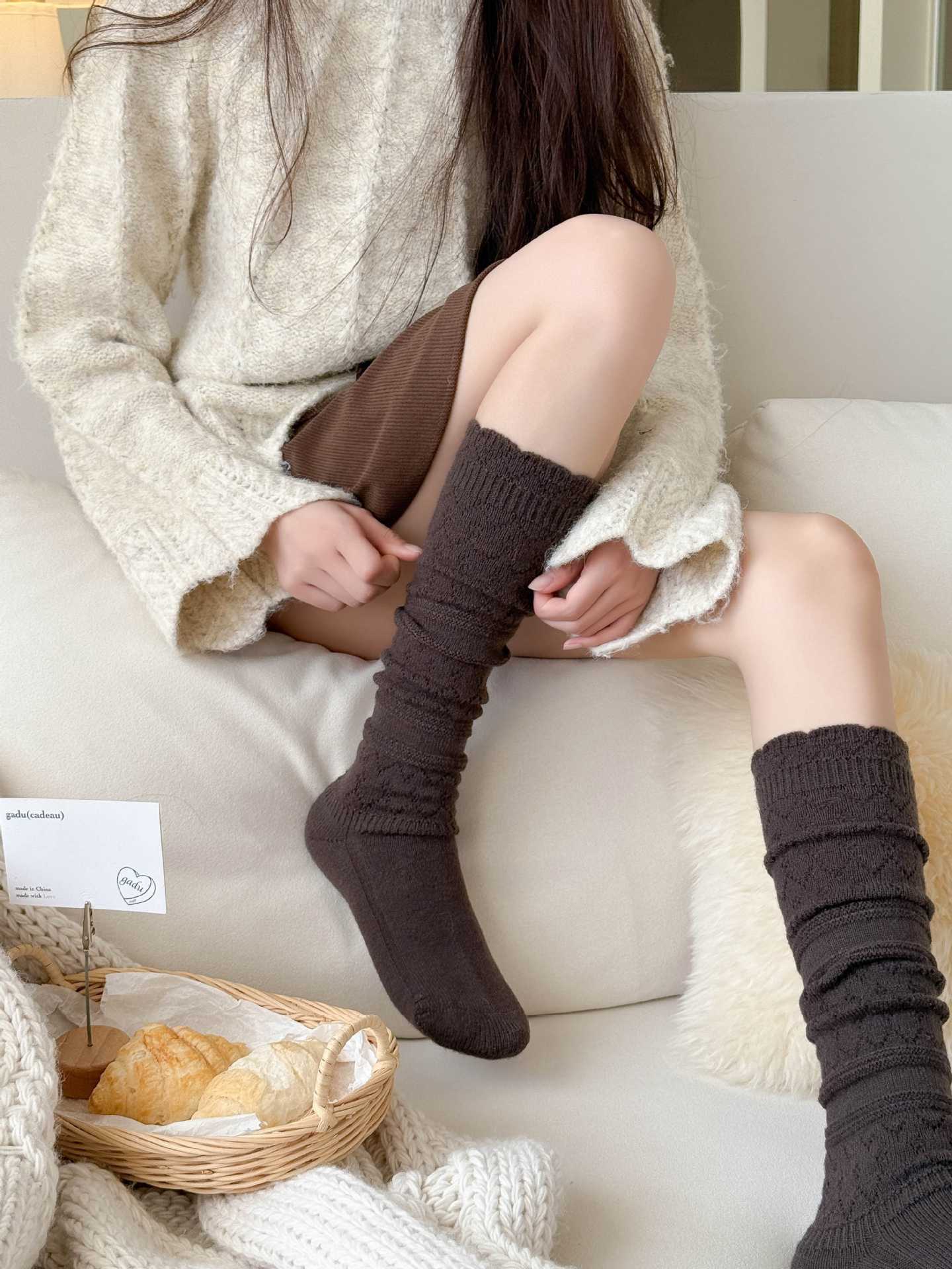 Japanese-style retro cut-out wool calf socks for women, mid-calf pile socks, warm autumn and winter with boots, long calf socks, boots and socks pic 12