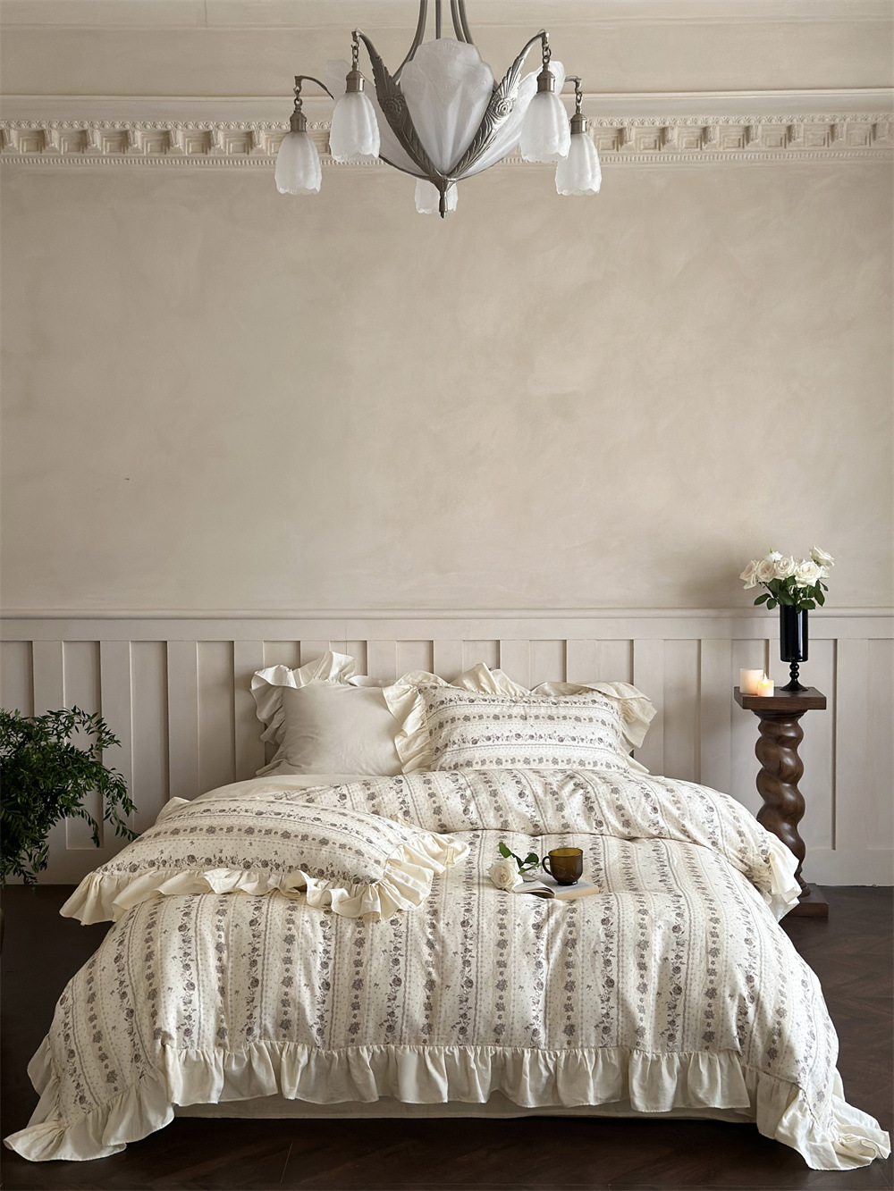 Romantic rose print French retro A Class all-cotton double-layer yarn four-piece set pure cotton retro lace duvet cover bed sheet pic 4