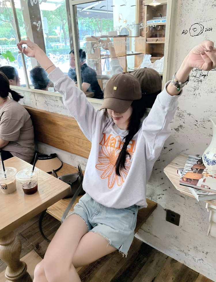 现货韩国潮牌Mardi卫衣女小雏菊24新款印花圆领上衣一件代发详情30