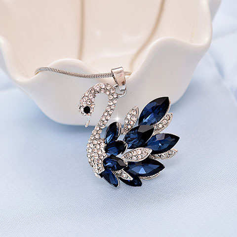 欧美跨境时尚毛衣链女高级感轻奢长项链小众个性百搭秋冬饰品挂件详情13