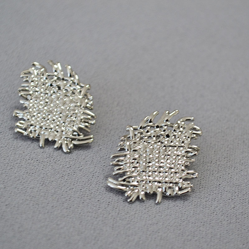 新春彩蛋清仓特价回馈欧美复古小众设计黄铜镀金个性气质耳钉耳饰详情7