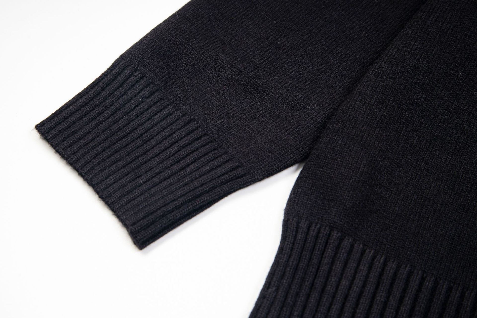 高版本restandrecreatio狐狸经典款胸前徽章刺绣条纹针织开衫毛衣详情25