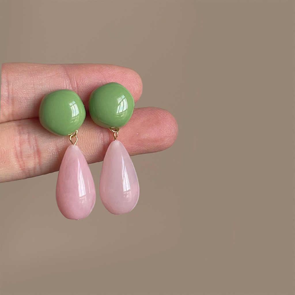 New Chinese-style teardrop-shaped color-blocking earrings, fresh peach pink and green, retro Hong Kong style, high-end, exaggerated large earrings for women pic 5