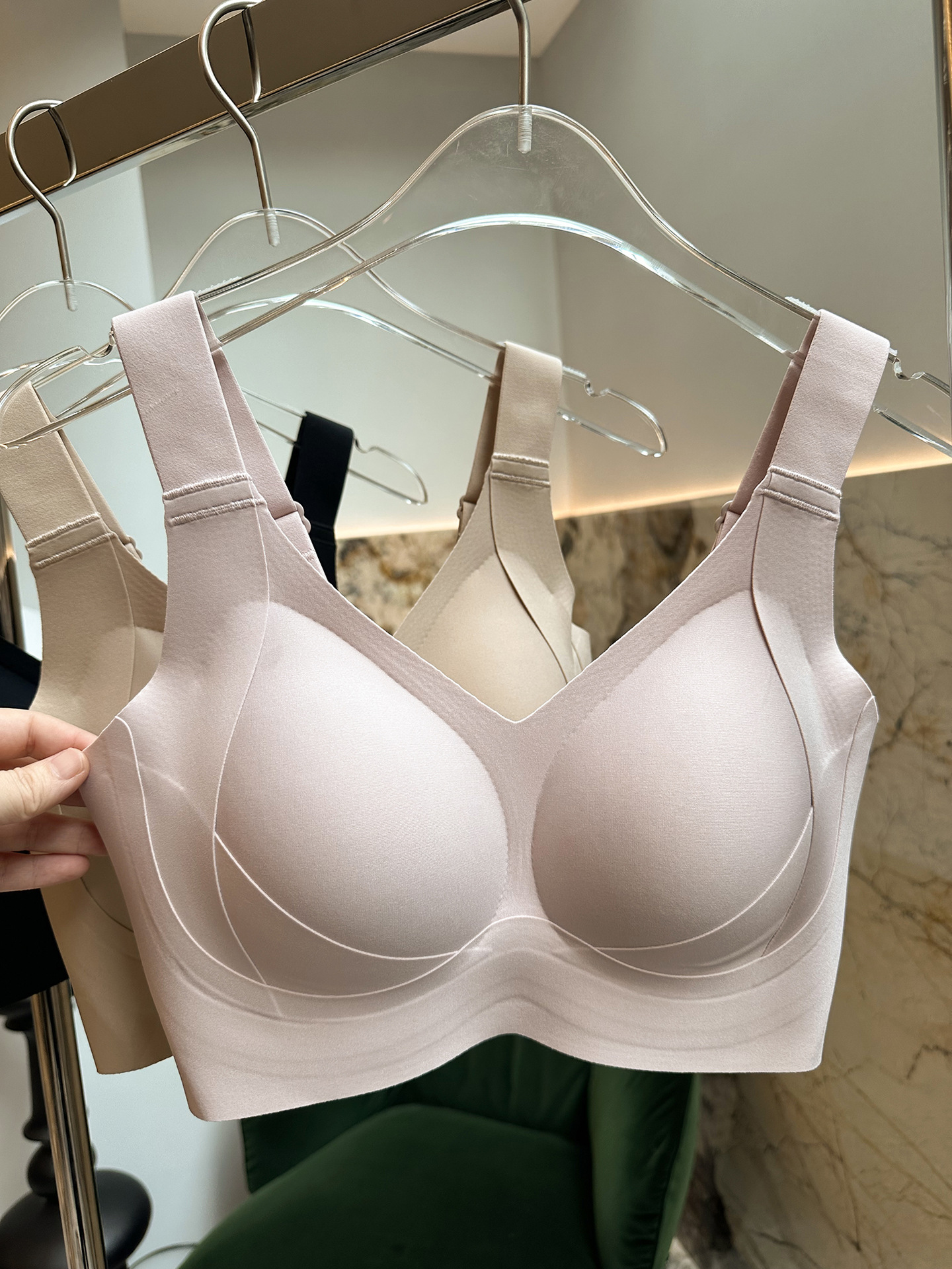 Full-cup latex bra for women, thin cup side-folding and adjustable bra, with a large bust that looks smaller, lifting and anti-sagging pic 42