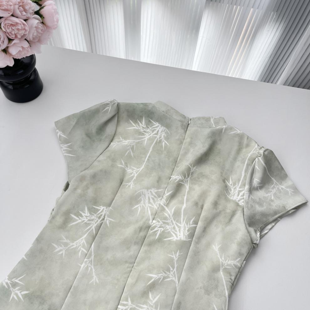 杨大卷国风假两件收腰连衣裙新中式绿色改良旗袍女不规则拼接清冷详情15