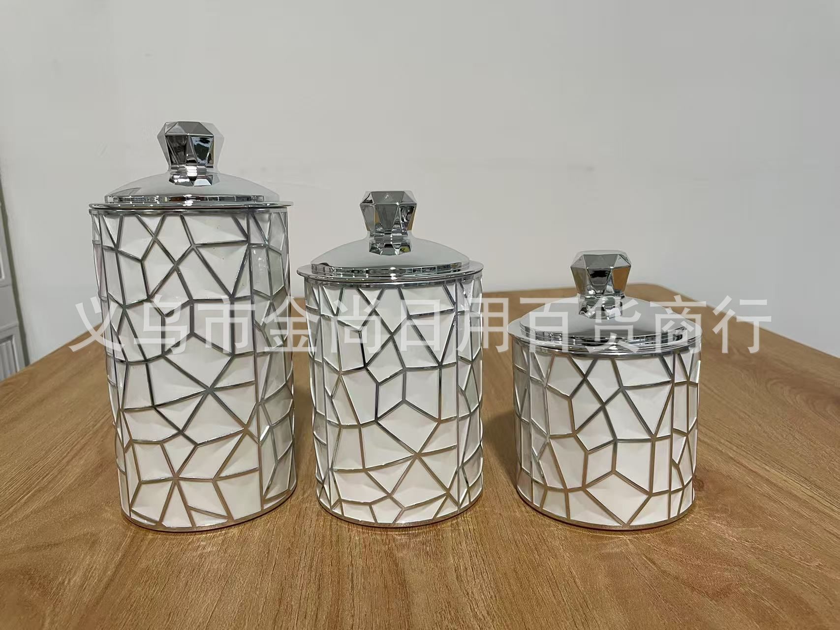 新款烫金密封罐电镀密封罐厨房储物罐糖果罐带盖防潮密封罐子欧式详情6