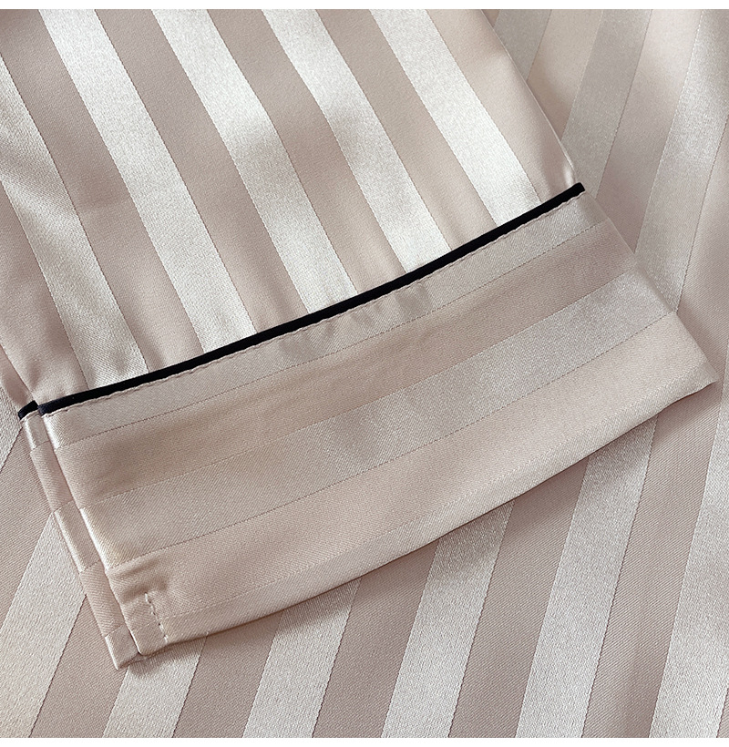 The new Spring/Summer 2024 shiny striped home wear, ice silk pajamas for women and ж a м a set are in stock pic 3