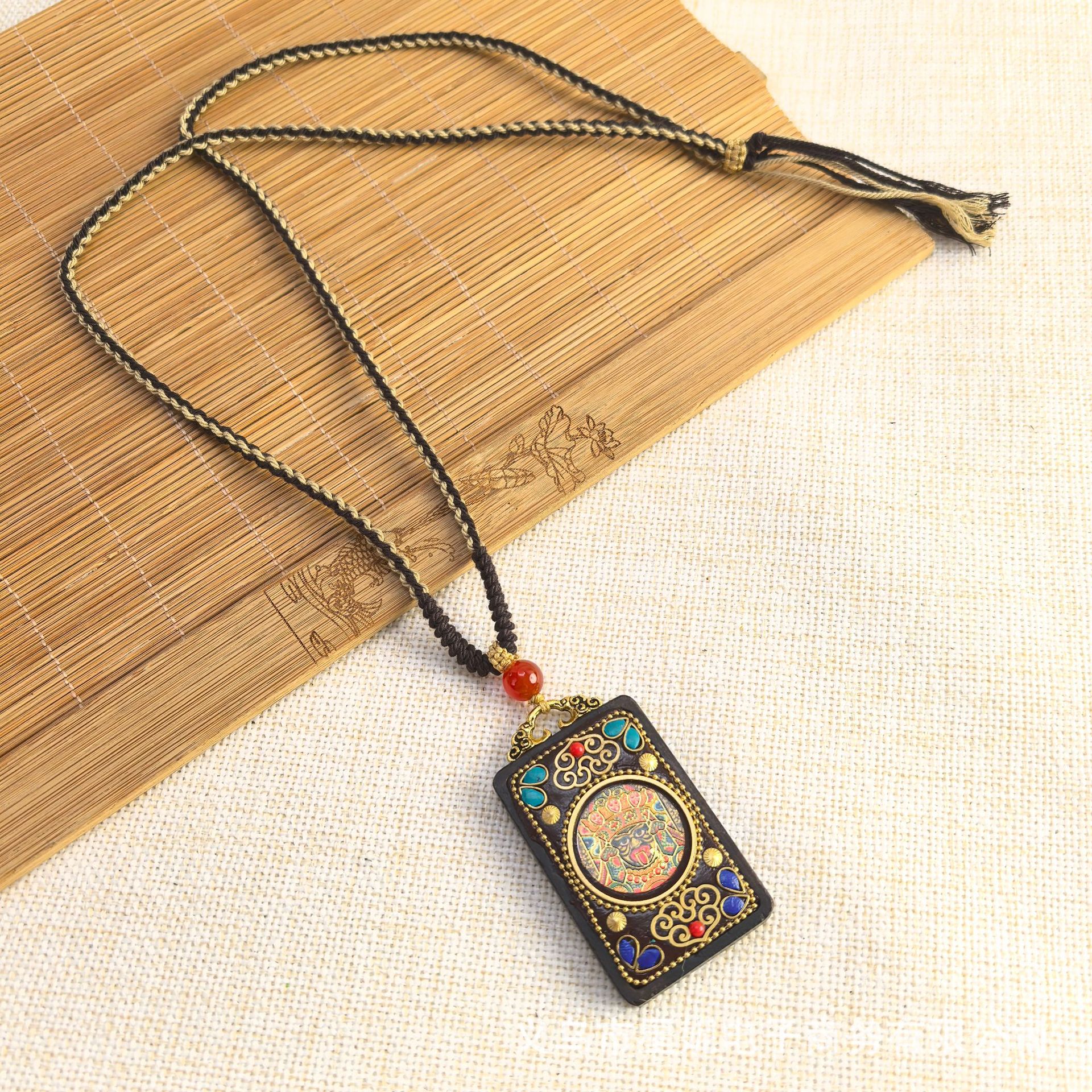 Nepalese Thangka pendant for men, green Tara Manjusri Bodhisattva, esandalwood Buddha amulet, retro necklace, sweater chain pendant for women pic 28