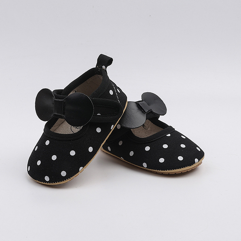 春季新款一岁女宝宝公主鞋软底6-12月婴儿透气舒适婴幼儿学步鞋详情5